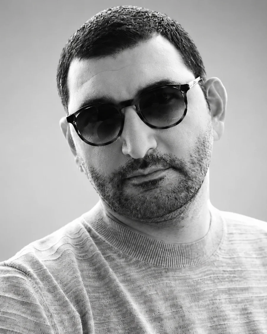Ahmet Eren Şahin siyah-beyaz portre